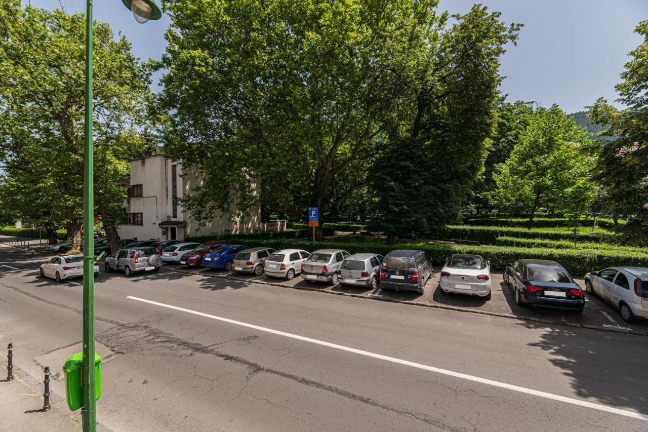 Hera Apartment - Old Town Brasov Exterior photo